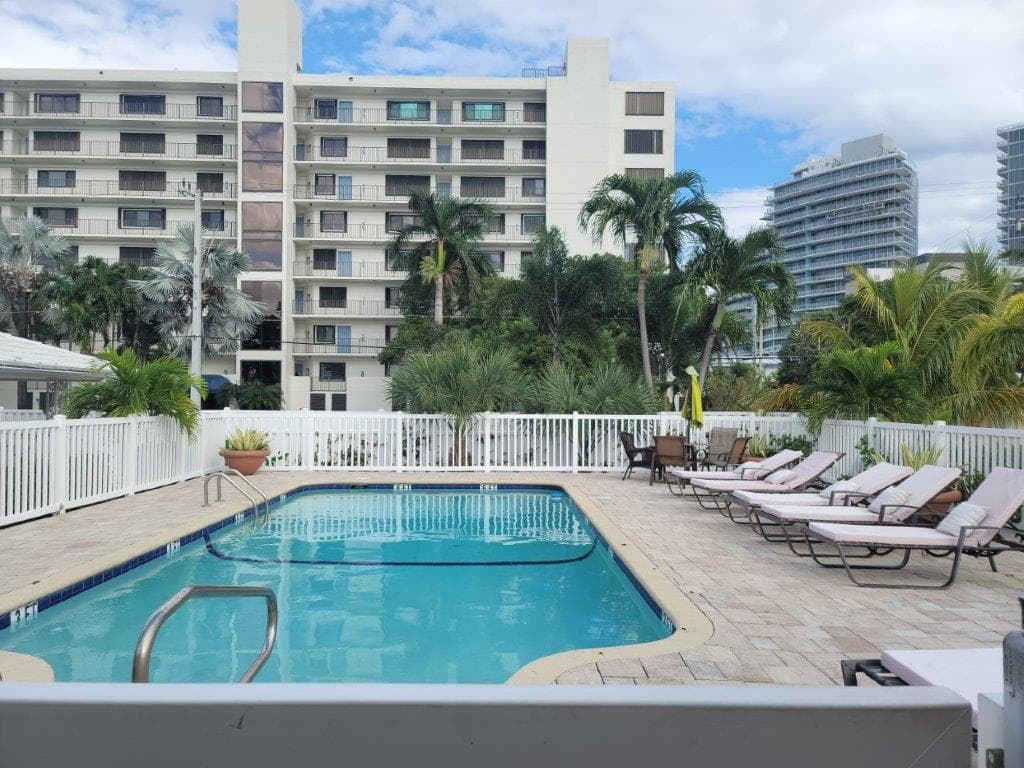 Luxury Pool